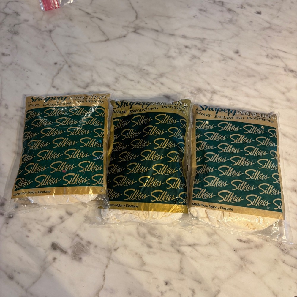 Silkies Shapely Perfection Pantyhose Lot of 3 White XL Queen Style 154 USA Made
